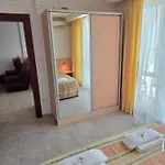 Miramar Palace Διαμέρισμα