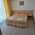 Miramar Palace Διαμέρισμα Σάνι Μπιτς